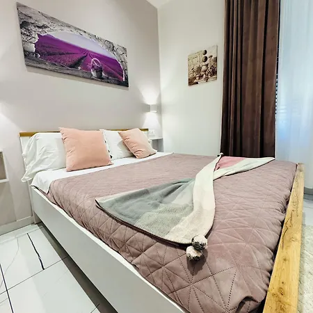 Laura Guest house 3*