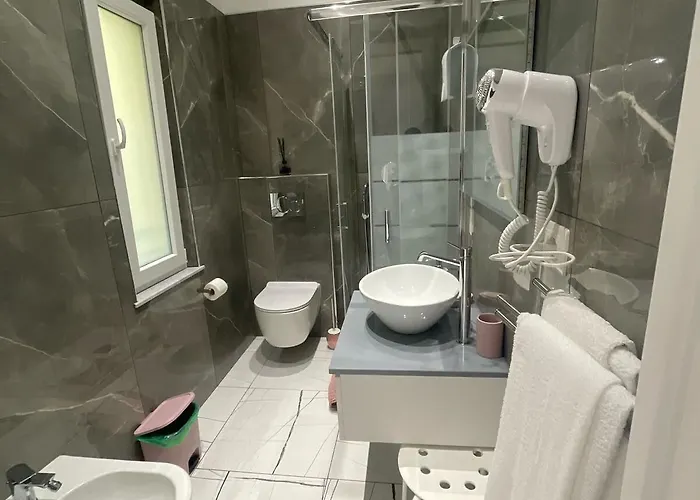 Laura بيت ضيافة لا سبيتسْيا